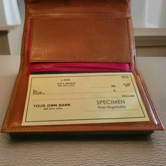 Dooney & Bourke Florentine Leather Natural Wallet NWT FINAL MARKDOWN - Picture 11 of 13